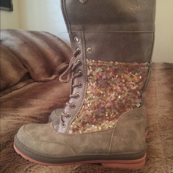 **NWT** Justice snowboots - Picture 3 of 3